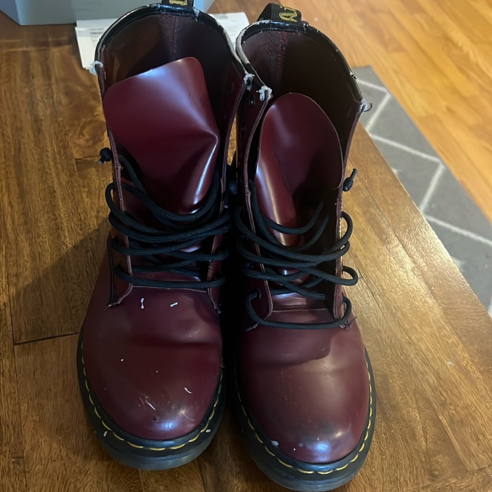 Dr Martens boots preloved sz 10 women’s